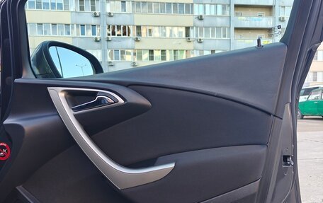 Opel Astra J, 2011 год, 850 000 рублей, 28 фотография