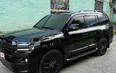 Toyota Land Cruiser 200, 2014 год, 3 999 999 рублей, 2 фотография