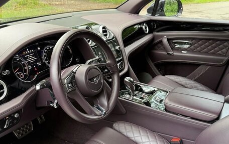 Bentley Bentayga I, 2016 год, 9 500 000 рублей, 9 фотография