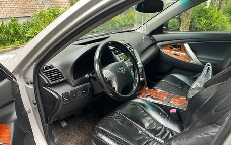 Toyota Camry, 2008 год, 1 250 000 рублей, 4 фотография
