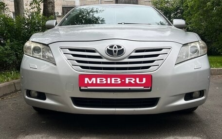 Toyota Camry, 2008 год, 1 250 000 рублей, 2 фотография