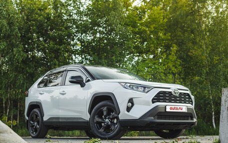 Toyota RAV4, 2021 год, 3 470 000 рублей, 17 фотография