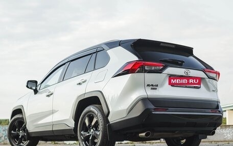 Toyota RAV4, 2021 год, 3 470 000 рублей, 14 фотография