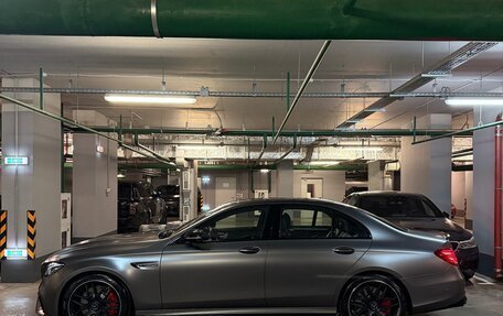Mercedes-Benz E-Класс AMG, 2018 год, 8 100 000 рублей, 3 фотография