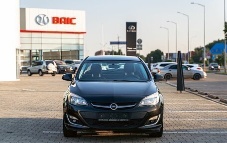Opel Astra J, 2012 год, 895 000 рублей, 2 фотография