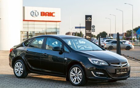 Opel Astra J, 2012 год, 895 000 рублей, 3 фотография