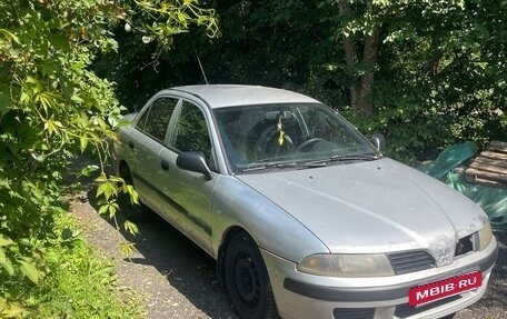 Mitsubishi Carisma I, 2003 год, 133 000 рублей, 3 фотография