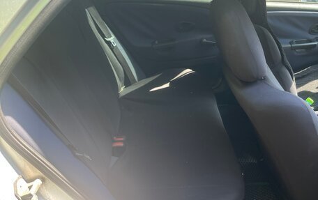 Mitsubishi Carisma I, 2003 год, 133 000 рублей, 13 фотография