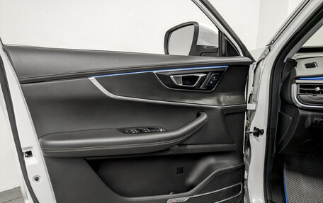 Chery Tiggo 8 Pro, 2021 год, 1 750 000 рублей, 19 фотография