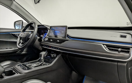 Chery Tiggo 8 Pro, 2021 год, 1 750 000 рублей, 11 фотография