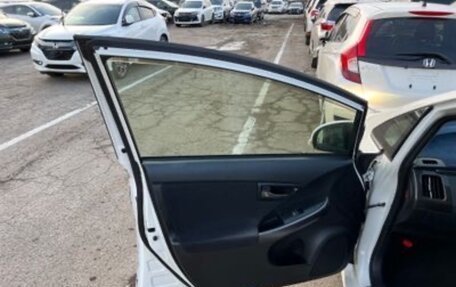 Toyota Prius, 2014 год, 1 650 000 рублей, 8 фотография