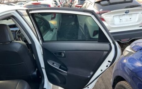 Toyota Prius, 2014 год, 1 650 000 рублей, 11 фотография