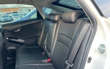 Toyota Prius, 2014 год, 1 650 000 рублей, 20 фотография