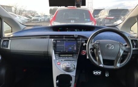 Toyota Prius, 2014 год, 1 650 000 рублей, 17 фотография