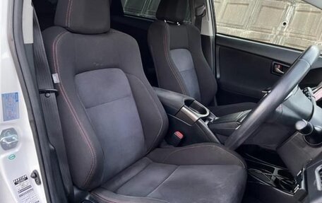 Toyota Prius, 2014 год, 1 650 000 рублей, 22 фотография