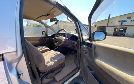Toyota Estima III рестайлинг -2, 1995 год, 620 000 рублей, 16 фотография
