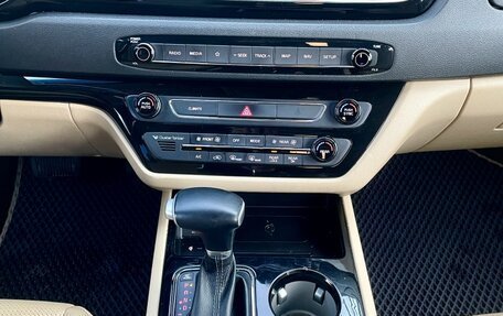 KIA Carnival III, 2019 год, 2 999 900 рублей, 13 фотография