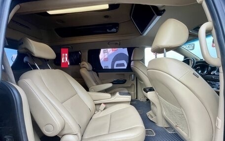 KIA Carnival III, 2019 год, 2 999 900 рублей, 15 фотография