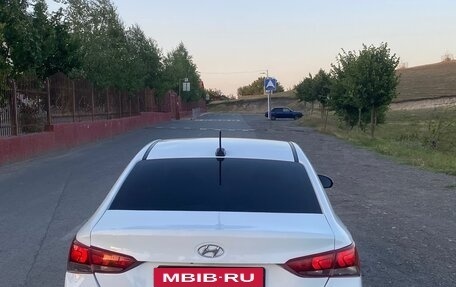 Hyundai Solaris II рестайлинг, 2017 год, 950 000 рублей, 7 фотография