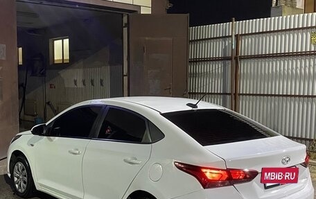 Hyundai Solaris II рестайлинг, 2017 год, 950 000 рублей, 4 фотография