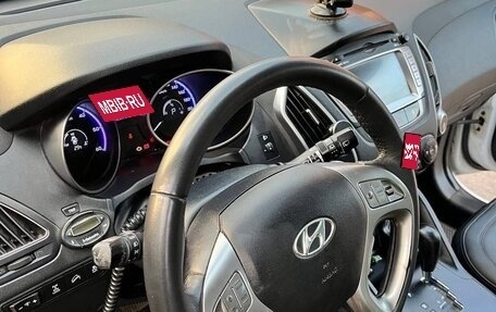 Hyundai ix35 I рестайлинг, 2011 год, 1 000 000 рублей, 4 фотография