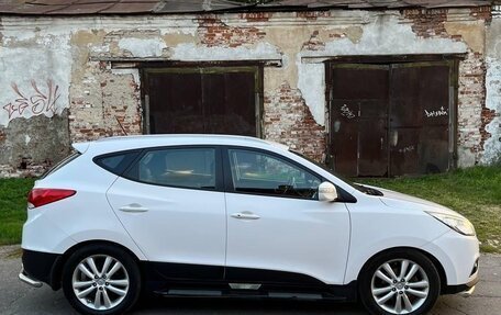 Hyundai ix35 I рестайлинг, 2011 год, 1 000 000 рублей, 24 фотография