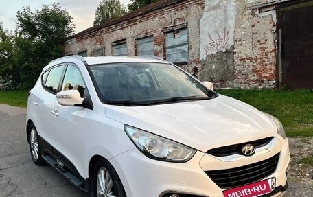 Hyundai ix35 I рестайлинг, 2011 год, 1 000 000 рублей, 25 фотография