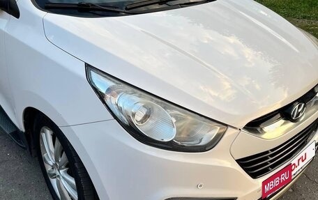 Hyundai ix35 I рестайлинг, 2011 год, 1 000 000 рублей, 17 фотография