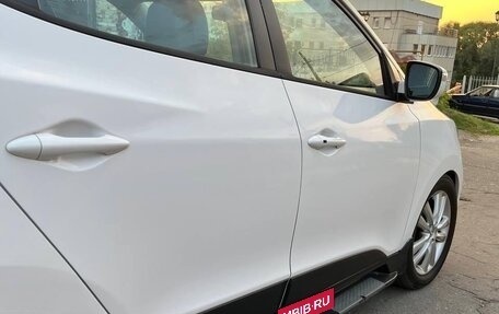 Hyundai ix35 I рестайлинг, 2011 год, 1 000 000 рублей, 16 фотография