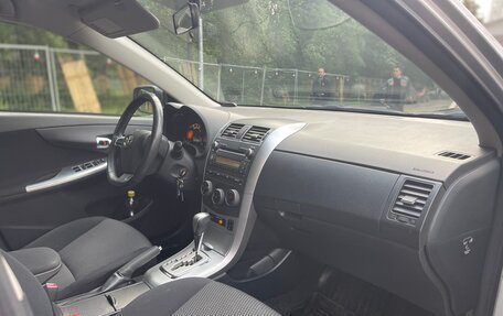 Toyota Corolla, 2011 год, 1 275 000 рублей, 10 фотография