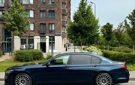 BMW 7 серия, 2014 год, 2 770 000 рублей, 9 фотография