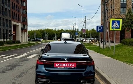 BMW 7 серия, 2014 год, 2 770 000 рублей, 8 фотография