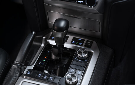 Toyota Land Cruiser 200, 2015 год, 4 850 000 рублей, 17 фотография