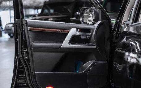 Toyota Land Cruiser 200, 2015 год, 4 850 000 рублей, 24 фотография