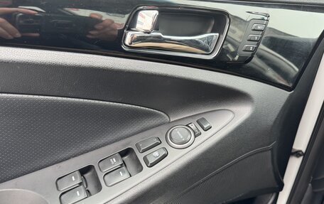 Hyundai Sonata VI, 2011 год, 1 049 999 рублей, 9 фотография