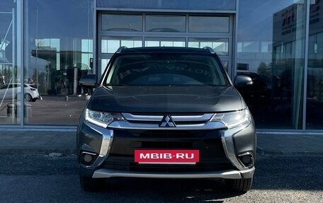 Mitsubishi Outlander III рестайлинг 3, 2016 год, 1 900 000 рублей, 2 фотография