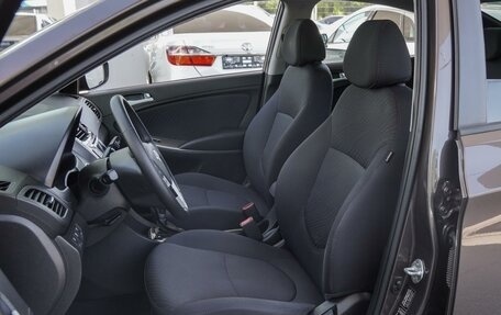 Hyundai Solaris II рестайлинг, 2015 год, 1 099 000 рублей, 10 фотография
