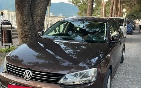 Volkswagen Jetta VI, 2014 год, 1 320 000 рублей, 2 фотография