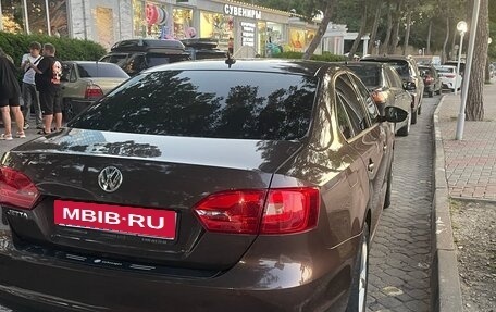Volkswagen Jetta VI, 2014 год, 1 320 000 рублей, 3 фотография