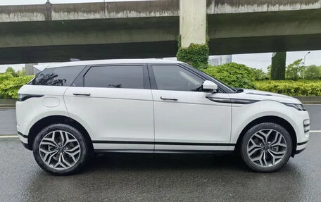 Land Rover Range Rover Evoque II, 2022 год, 2 870 065 рублей, 6 фотография