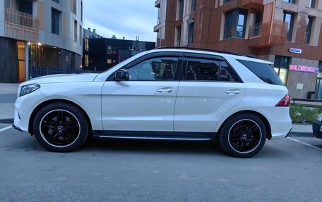 Mercedes-Benz GLE, 2017 год, 4 000 000 рублей, 13 фотография