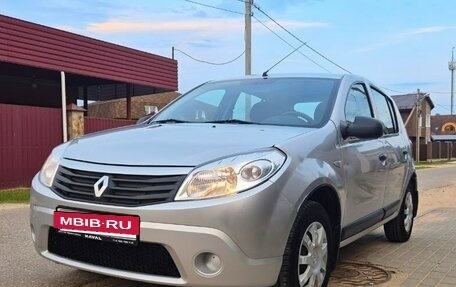 Renault Sandero I, 2012 год, 490 000 рублей, 2 фотография