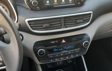 Hyundai Tucson III, 2019 год, 2 200 000 рублей, 15 фотография