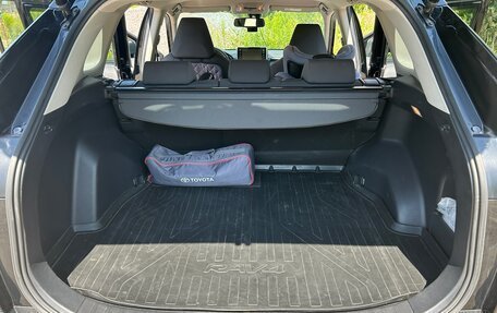 Toyota RAV4, 2021 год, 4 250 000 рублей, 6 фотография