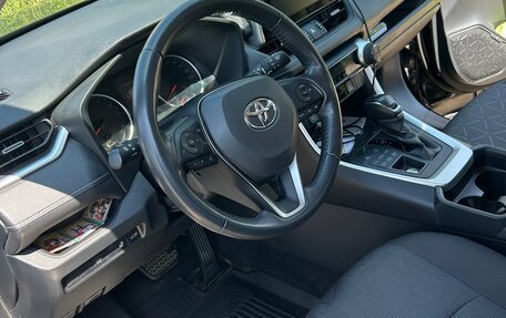Toyota RAV4, 2021 год, 4 250 000 рублей, 7 фотография