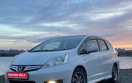 Honda Fit Shuttle I рестайлинг, 2011 год, 1 070 000 рублей, 1 фотография