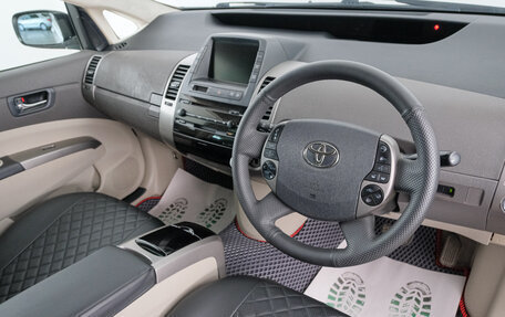 Toyota Prius, 2009 год, 1 049 000 рублей, 9 фотография