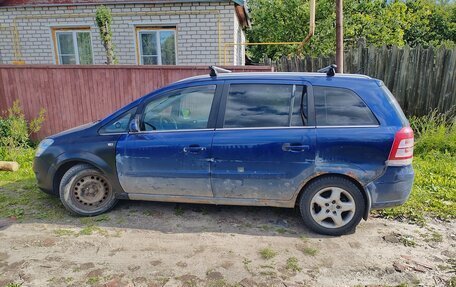 Opel Zafira B, 2008 год, 400 000 рублей, 2 фотография