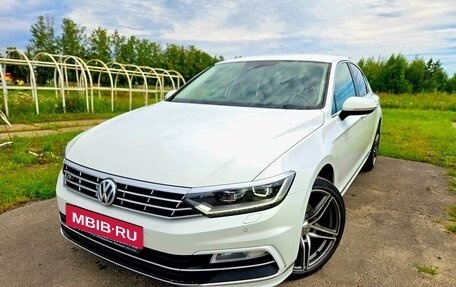 Volkswagen Passat B8 рестайлинг, 2018 год, 1 430 000 рублей, 3 фотография