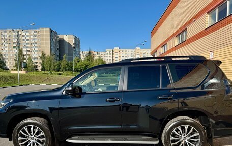 Toyota Land Cruiser Prado 150 рестайлинг 2, 2021 год, 7 800 000 рублей, 4 фотография